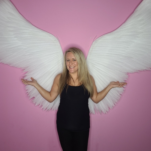 Meet your Posher, Gina - Picture 3 of 3